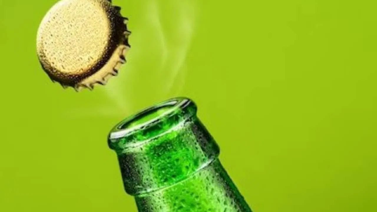 પેઇન્ટરે બીયરને તાજી અને કાર્બોનેટેડ રાખવા માટે ઘણા વર્ષો સુધી વિવિધ સંખ્યામાં પાંસળીઓ સાથે પ્રયોગ કર્યો. તેમને જાણવા મળ્યું કે ઓછા ધાર વાળા ઢાંકણને નબળા પાડે છે અને બીયર લીક થવાનું કારણ બને છે. જો કે, વધુ ધારને કારણે ઢાંકણ અને બોટલ બંને ફાટી જાય છે. વધુ સંશોધન પછી, 21 આરા વાળું ઢાંકણ બંને કિસ્સાઓમાં શ્રેષ્ઠ સાબિત થયું.