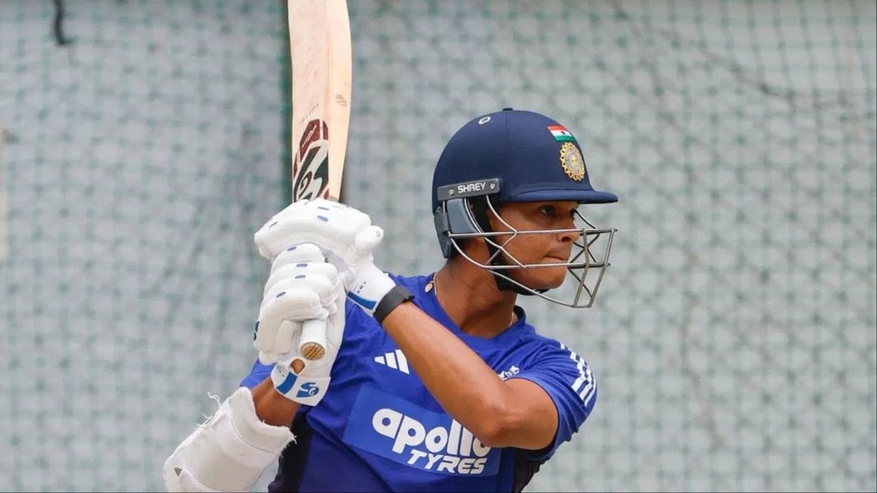 યશસ્વી જયસ્વાલે તેના સ્વાસ્થ્ય અંગે લેટેસ્ટ અપડેટ આપતાં હોસ્પિટલમાં તેને મળેલી સુવિધાઓ અને સારવારની પ્રશંસા કરી. તેણે તબીબી સ્ટાફ અને તેના માટે પ્રાર્થના કરનારા બધાનો પણ આભાર માન્યો.