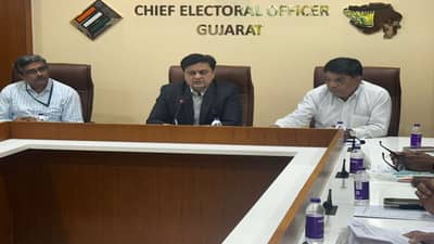 SIRની કામગીરી બાદ ગુજરાતમાં 4.34 કરોડ મતદાર નોંધાયા, ડ્રાફ્ટ મતદારયાદીમાં 73.73 લાખ મતદારના નામ કમી કરાયા