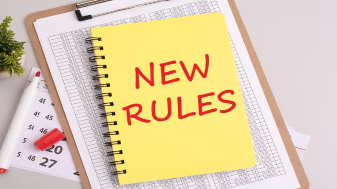 31 ડિસેમ્બર 2025 તમારા રેશન કાર્ડ માટે e-KYC પૂર્ણ કરવાની અંતિમ તારીખ છે. જો તમે 31 ડિસેમ્બર સુધીમાં આ પ્રક્રિયા પૂર્ણ નહીં કરો, તો 1 જાન્યુઆરી 2026 થી તમને તમારા રેશન કાર્ડ પર રાશન મળવાનું બંધ થઈ જશે.
