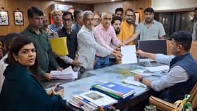 ભાજપના મહિલા ધારાસભ્યે ટોળાની સાથે રહીને તંત્રને અશાંતધારાની કરી રજૂઆત