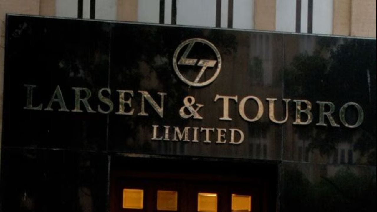 ગોલ્ડમેન સૅક્સના મતે, L&T આગામી વર્ષોમાં ઘણા ઉચ્ચ-વૃદ્ધિ ક્ષેત્રોમાં મહત્વપૂર્ણ ભૂમિકા ભજવવાની ક્ષમતા ધરાવે છે. બ્રોકરેજ ફર્મે તેના અહેવાલમાં જણાવ્યું હતું કે કંપનીનો વિકાસ સંરક્ષણ, ગ્રીન હાઇડ્રોજન અને પરમાણુ ઉર્જા બજારોમાં મજબૂત તકો દ્વારા ચલાવવામાં આવશે.