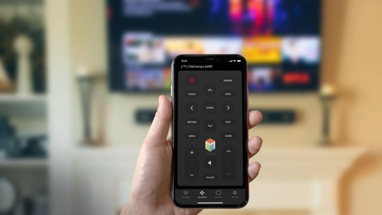 TV ખરીદતા આ ધ્યાન રાખો: સ્માર્ટ ટીવી ખરીદતી વખતે, ચોક્કસ સુવિધાઓ પર ધ્યાન આપવાની ખાતરી કરો: વૉઇસ કંટ્રોલ, બિલ્ટ-ઇન વાઇ-ફાઇ, એપ્લિકેશન સપોર્ટ અને સ્ક્રીન મિરરિંગ. આ સુવિધાઓ વિના સ્માર્ટ ટીવી ખરીદવું નકામું સાબિત થઈ શકે છે. આ સુવિધાઓને અવગણશો નહીં; તે એક ઉત્તમ અનુભવ અને સરળ ઍક્સેસ પ્રદાન કરશે.