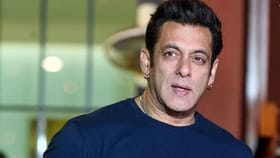 એક્ટર સલમાન ખાન આજથી સિનિયર સિટિઝન, જન્મદિવસ પર યોજી ગ્રાન્ડ પાર્ટી