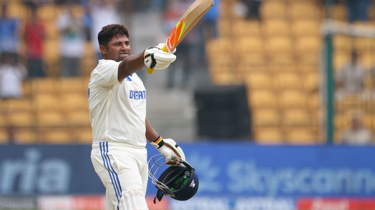 પુણેના મહારાષ્ટ્ર ક્રિકેટ એસોસિએશન સ્ટેડિયમમાં મુંબઈ અને રાજસ્થાન વચ્ચેની મેચ મુંબઈએ 3 વિકેટથી જીતી લીધી. સરફરાઝને તેની વિસ્ફોટક ઇનિંગ માટે પ્લેયર ઓફ ધ મેચ પણ જાહેર કરવામાં આવ્યો. ટોસ હારીને પ્રથમ બેટિંગ કરતા રાજસ્થાને 4 વિકેટ ગુમાવીને 216 રન બનાવ્યા. મુંબઈએ 217 રનના લક્ષ્યનો પીછો 18.1 ઓવરમાં 3 વિકેટ ગુમાવીને કર્યો.