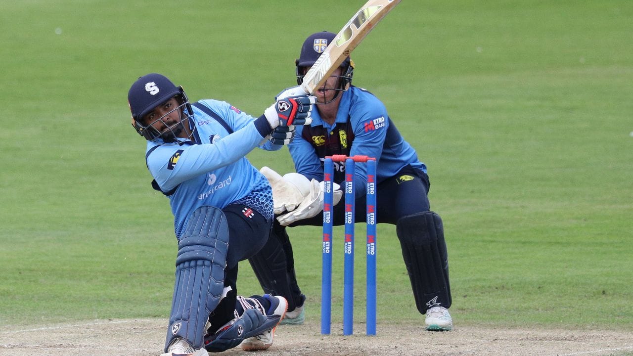 શૉ સતત મોટા સ્કોર કરવામાં નિષ્ફળ રહ્યો છે અને તેની ફિટનેસ અંગે પ્રશ્નો ઉભા થયા છે. છેલ્લી વખત જ્યારે તે કોઈ ટીમ માટે રમ્યો હતો, ત્યારે તેને ટીમની વચ્ચેથી બહાર બેસવું પડ્યું હતું. ફોર્મમાં ન હોવું અને મેદાનની બહારની સમસ્યાઓને કારણે ફ્રેન્ચાઇઝીઓ તેનામાં રસ ધરાવવા તૈયાર નથી.