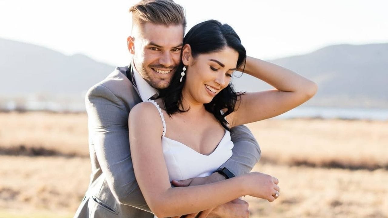 દુનિયા એડન માર્કરામની સફળતા વિશે જાણે છે. પરંતુ તેની પત્ની નિકોલ શું કરે છે? તેના વિશે જાણીએ તો તે ઓનલાઈન જ્વેલરીનો બિઝનેસ છે.