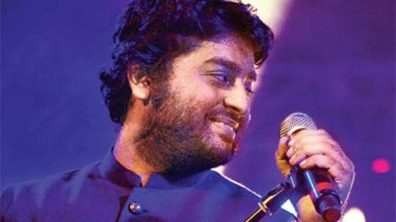 ચાહકોને ડર લાગવા લાગ્યો કે તેઓ હવે અરિજિતના ગીતો સાંભળશે નહીં. પરંતુ એવું નથી. અરિજિત સિંહ નિવૃત્તિ પછી પણ ગાવાનું ચાલુ રાખશે. શા માટે તે સમજવા માટે આપણે પ્લેબેક સિંગિંગ શબ્દ સમજવાની જરૂર છે.