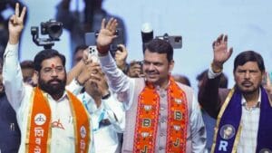 મહારાષ્ટ્રને મોદીમાં વિશ્વાસ, અમને બાળાસાહેબના પણ આશીર્વાદઃ CM ફડણવીસ