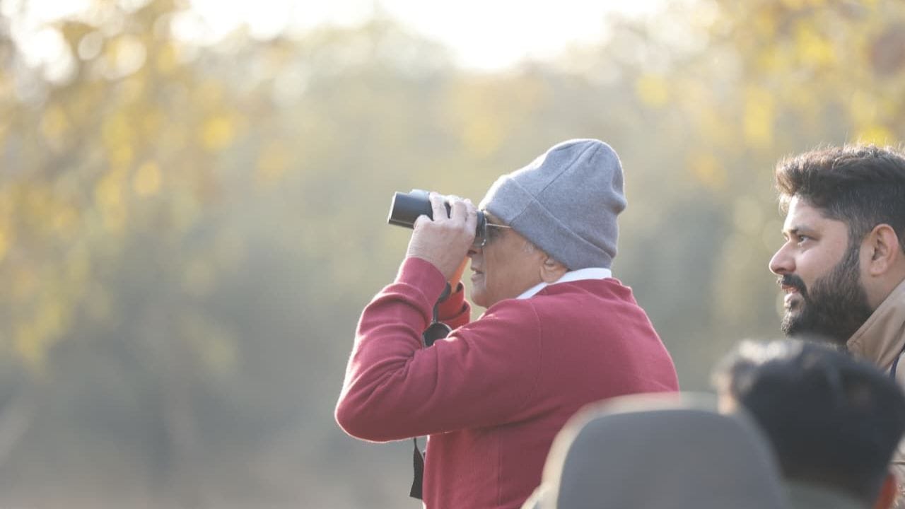 CMની આયાત્રા દરમિયાન વન વિભાગના વરિષ્ઠ અધિકારીઓ પણ ઉપસ્થિત રહ્યા હતા. તેમની આ મુલાકાત દરમિયાન મુખ્યપ્રધાને ગીરમાં સિંહના સંવર્ધન માટેની કામગીરી અંગે પણ માહિતી મેળવી હતી અને વનકર્મીઓને પ્રોત્સાહિત કર્યા હતા.