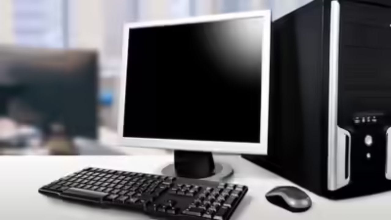 સેફ મોડ દાખલ કરો: જો તમને વાદળી સ્ક્રીન મળી રહી છે, તો તે સોફ્ટવેર અથવા ડ્રાઇવરની સમસ્યા હોઈ શકે છે. ભૂલ કોડ ગૂગલ કરો. સેફ મોડમાં જવાનો પ્રયાસ કરો અને તેને ઠીક કરો. રિપેર સ્ક્રીન લાવવા માટે બૂટ પ્રક્રિયાને ત્રણ વખત બંધ કરો. ત્યાંથી, એડવાન્સ્ડ વિકલ્પો પસંદ કરો અને આગળ વધો. આ મોટાભાગની સોફ્ટવેર સમસ્યાઓને ઠીક કરે છે.