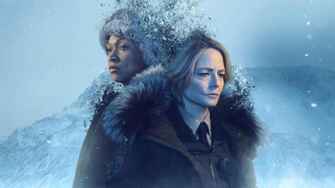  True Detective: Night Country જેવી સિરીઝ પાત્રોના આંતરિક સંઘર્ષ જોવા મળશે. આ પ્રકારની સિરીઝ માત્ર ગુનાની સ્ટોરી નથી કહેતી, પરંતુ સમાજ અને માનવીય સ્વભાવ પર પણ પ્રશ્નો ઊભા કરે છે.ટ્રુ ડિટેક્ટીવ: નાઇટ કન્ટ્રી સીઝન 4 14 જાન્યુઆરી, 2024 ના રોજ HBO મેક્સ પર રિલીઝ થઈ હતી.આ છ એપિસોડની ક્રાઇમ ડ્રામા ફિલ્મમાં જોડી ફોસ્ટર અને કાલી રીસ એક રહસ્યમય ગાયબ થવાની તપાસ કરતા વૈજ્ઞાનિકો તરીકે કામ કરે છે. આ સીઝન હિન્દી સહિત અનેક ભાષાઓમાં ઉપલબ્ધ છે.