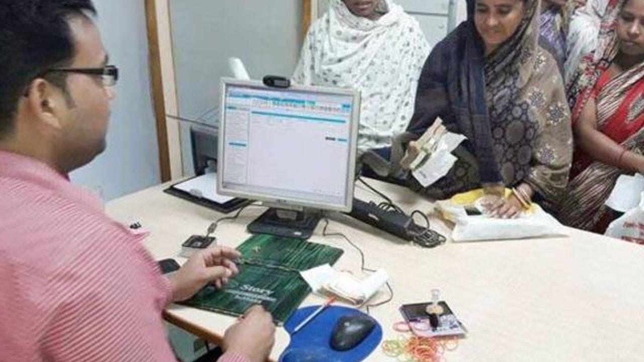 DSB એપ કુલ 12 સરકારી બેંકોને આવરી લે છે. જો કોઈ વૃદ્ધ વ્યક્તિનું આ બેંકોમાં ખાતું હોય, તો તેઓ તેમના ઘરઆંગણે વિવિધ સેવાઓનો ઉપયોગ કરી શકે છે.