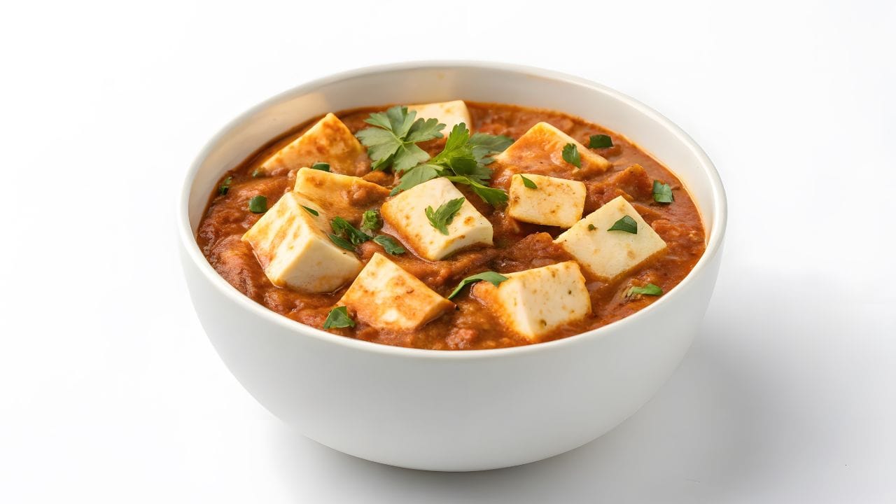 તેમના મતે, ફક્ત મગની દાળના સ્પ્રાઉટ્સ પર જ ધ્યાન કેન્દ્રિત કરવું યોગ્ય નથી. પ્રોટીન માટે ચણા, પનીર, ટોફુ, સોયાબીન જેવા વિકલ્પો પણ આહારમાં સામેલ કરી શકાય છે. જ્યારે માંસાહારી લોકો માટે ઈંડા અને ચિકન ઉત્તમ પ્રોટીન સ્ત્રોત છે.