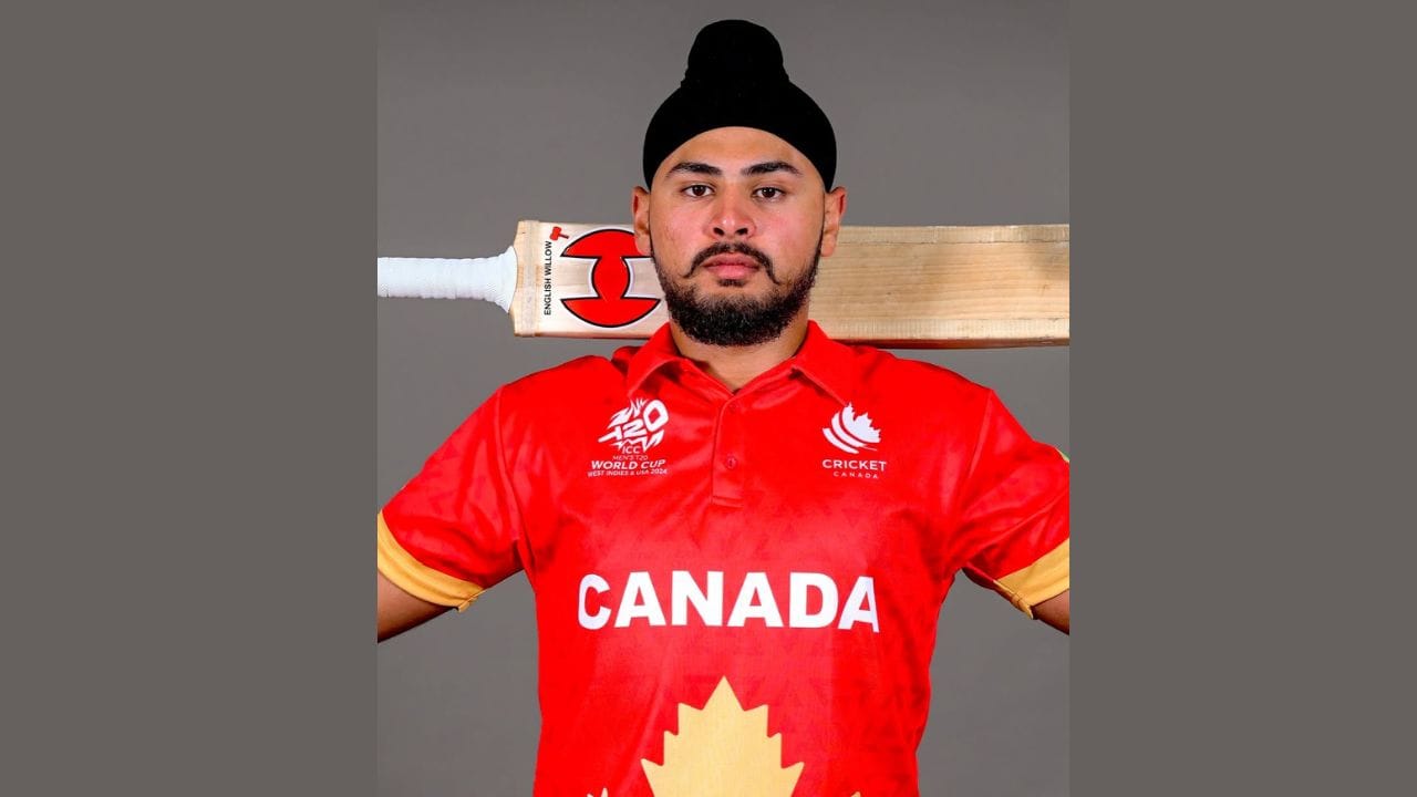 દિલપ્રીત સિંહના પિતા હરપ્રીત સિંહ, કૃષિ વિભાગમાં નોકરી કરતા હતા, જ્યારે તેમની માતા, હરલીન કૌર સરકારી સ્કુલમાં શિક્ષિકા તરીકે સેવા આપતી હતી.