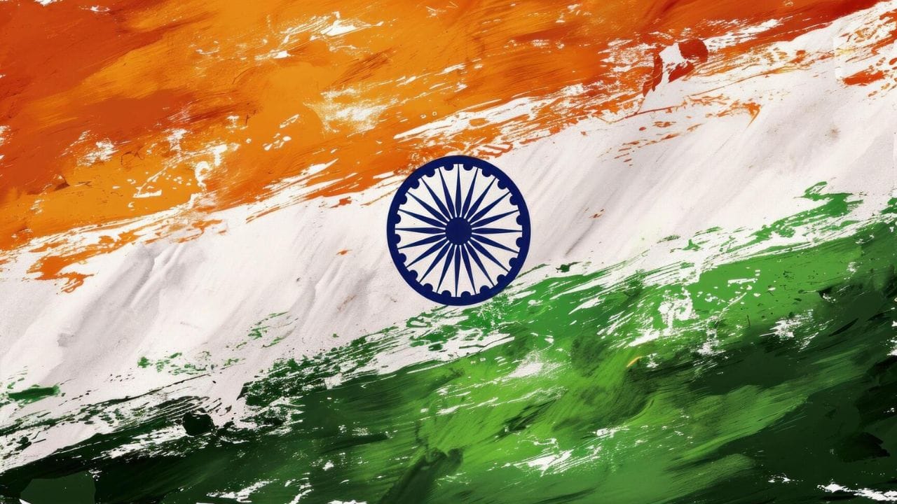 તિરંગોને ડિસ્પોઝ કરવાની રીત: ભારતના ધ્વજ સંહિતા 2002 મુજબ, જો રાષ્ટ્રધ્વજને નુકસાન થાય છે, તો તેને ડિસ્પોઝ તે મુજબ કરી શકાય છે. આમાં ખાનગી દફન અને બાળવાનો સમાવેશ થાય છે. ધ્યાનમાં રાખો કે આમાંથી કોઈપણ પ્રક્રિયા પસંદ કરતી વખતે સંબંધિત નિયમો અને નિયમનોનું પાલન કરવું આવશ્યક છે.