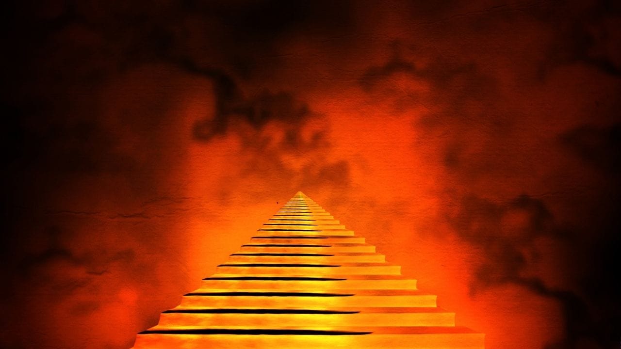 યમલોકનો ઉત્તરીય દ્વાર એવા આત્માઓ માટે છે જેમણે જીવનમાં માતા-પિતાની સેવા કરી હોય, હંમેશા સત્યનું પાલન કર્યું હોય, અહિંસા અપનાવી હોય અને જરૂરિયાતમંદોની મદદ કરી હોય. ધર્મના માર્ગ પર ચાલનારા લોકોના આત્માઓને આ દ્વાર દ્વારા પ્રવેશ આપવામાં આવે છે. આ દ્વાર પણ સોના અને વિવિધ રત્નોથી અલંકૃત છે.