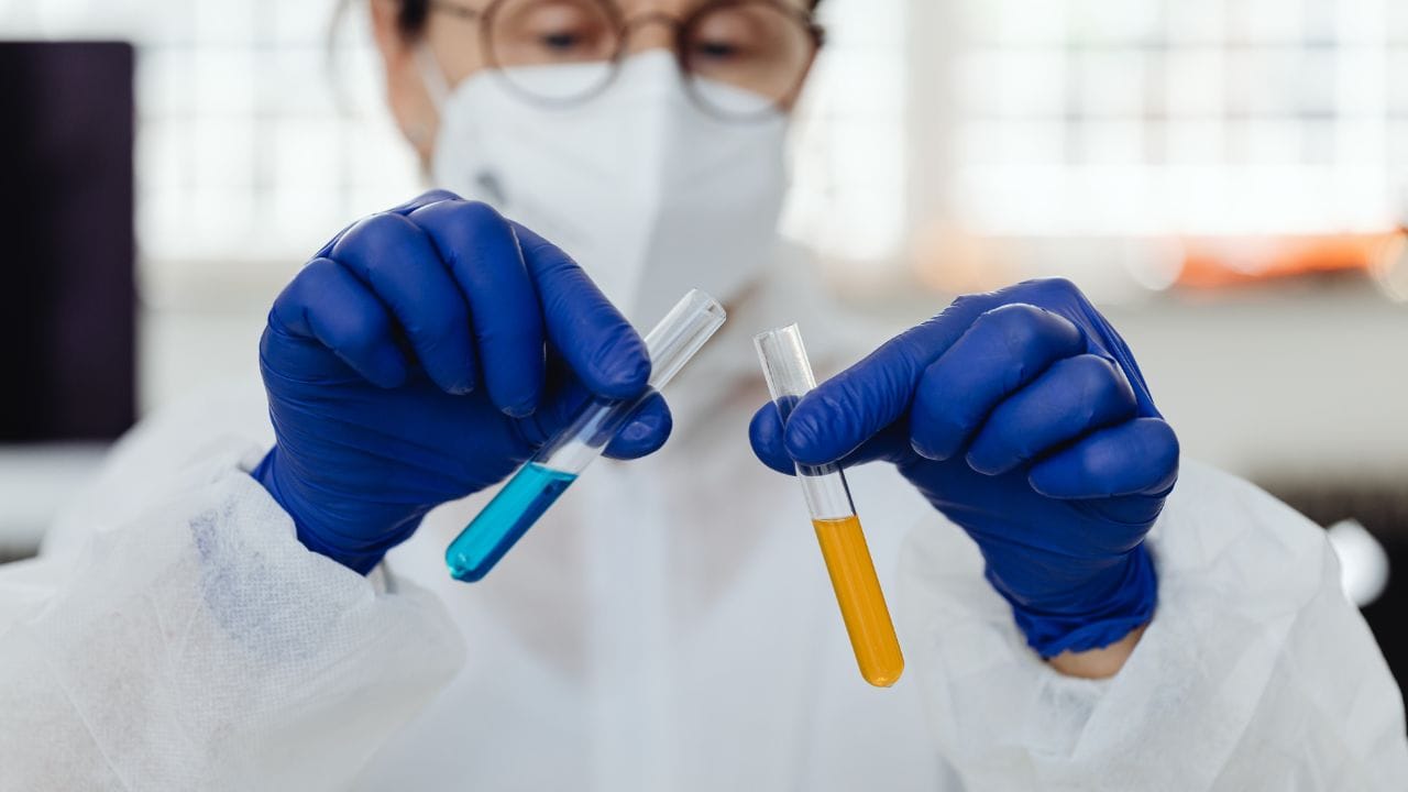 તમારા પીરિયડ્સ દરમિયાન ટેસ્ટ કરવાથી સર્વાઇકલ ટિશ્યુઓનું માઇક્રોસ્કોપ હેઠળ વિશ્લેષણ કરવું મુશ્કેલ બને છે.