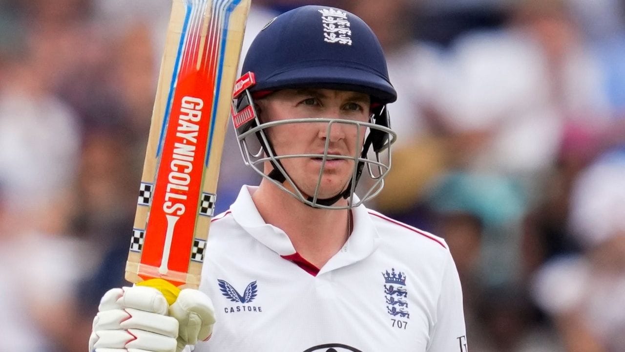 એક વર્ષ પછી, IPL 2025 મેગા ઓક્શનમાં દિલ્હી કેપિટલ્સ દ્વારા તેને 6.25 કરોડ઼માં ફરીથી ખરીદવામાં આવ્યો હતો. જોકે, તેણે ફરી એકવાર IPL માંથી પોતાનું નામ પરત લઈ લીધું. 