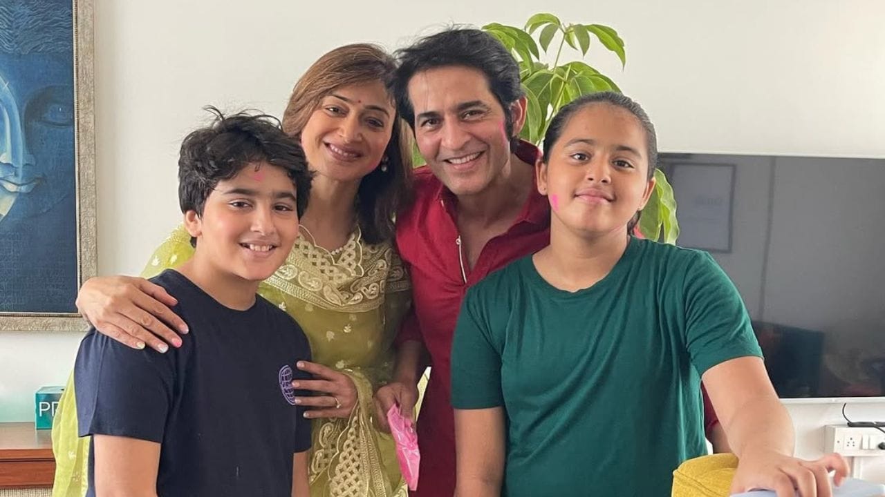 ટીવીનું ફેમસ કપલ, ગૌરી પ્રધાન અને હિતેન તેજવાણીના ચાહકો ખૂબ જ મોટી સંખ્યામાં છે. લોકોને બંન્નેને સાથે જોવાનું ખૂબ પસંદ કરે છે. તેઓ ચાહકોના પ્રિય સ્ટાર કપલ છે. તેમને "ક્યુંકી સાસ ભી કભી બહુ થી 2" માં કરણ અને નંદિની તરીકે ફરીથી કાસ્ટ કરવામાં આવ્યા છે.