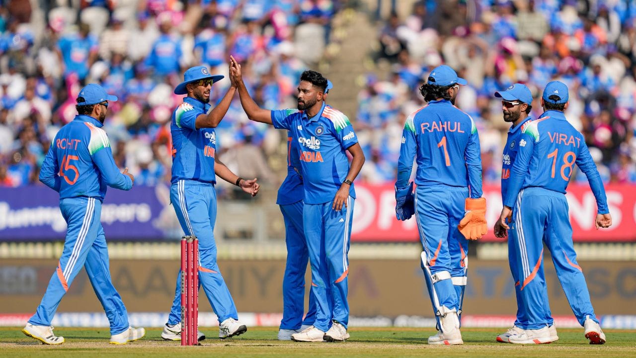 આ મુદ્દો સોશિયલ મીડિયા પર ઝડપથી વાયરલ થયો અને ચાહકોએ BCCI પર સવાલ ઉઠાવવાનું શરૂ કર્યું. જોકે, અમ્પાયરોની નિમણૂક અંગેનો નિર્ણય BCCI નહીં પરંતુ ICC દ્વારા લેવામાં આવે છે. આંતરરાષ્ટ્રીય મેચોમાં ફક્ત ICC એલીટ પેનલના અમ્પાયરોને જ કામ કરવાની મંજૂરી હોય છે.