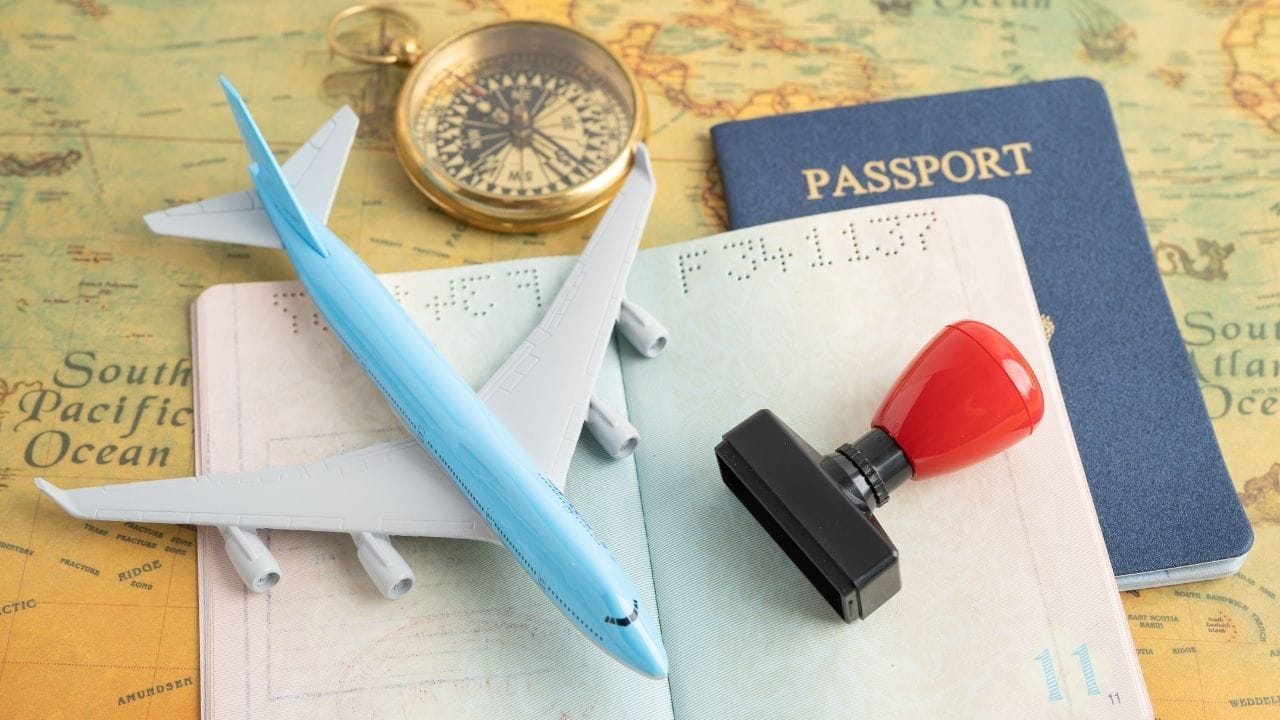 જાપાનની કડક વિઝા ચકાસણી પ્રક્રિયાને કારણે, માન્ય જાપાન વિઝાને હવે આંતરરાષ્ટ્રીય સ્તરે એક પ્રકારના “વિશ્વાસના પ્રમાણપત્ર” તરીકે જોવામાં આવે છે. આ કારણથી ઘણા દેશો ભારતીય નાગરિકોને જાપાન વિઝા ધરાવતા હોવા પર વિઝા-મુક્ત, વિઝા-ઓન-અરાઇવલ અથવા સરળ પ્રવેશની સુવિધા આપી રહ્યા છે.