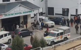 Breaking News : જમ્મુ-કાશ્મીરના ડોડામાં સેનાની ગાડી 200 ફુટ ઊંડી ખીણમાં ખાબકી, 4 જવાન શહીદ, અનેક ઘાયલ