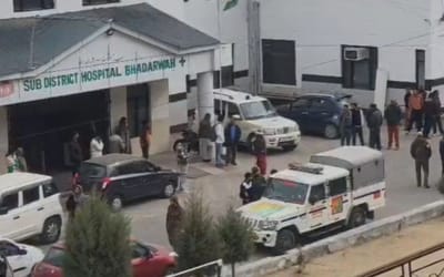 Breaking News : જમ્મુ-કાશ્મીરના ડોડામાં સેનાની ગાડી 200 ફુટ ઊંડી ખીણમાં ખાબકી, 4 જવાન શહીદ, અનેક ઘાયલ