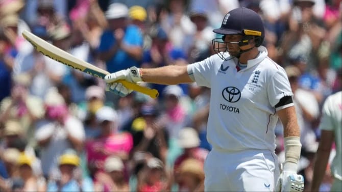 એશિઝ શ્રેણીની અંતિમ ટેસ્ટમાં જો રૂટે ફટકારી સદી