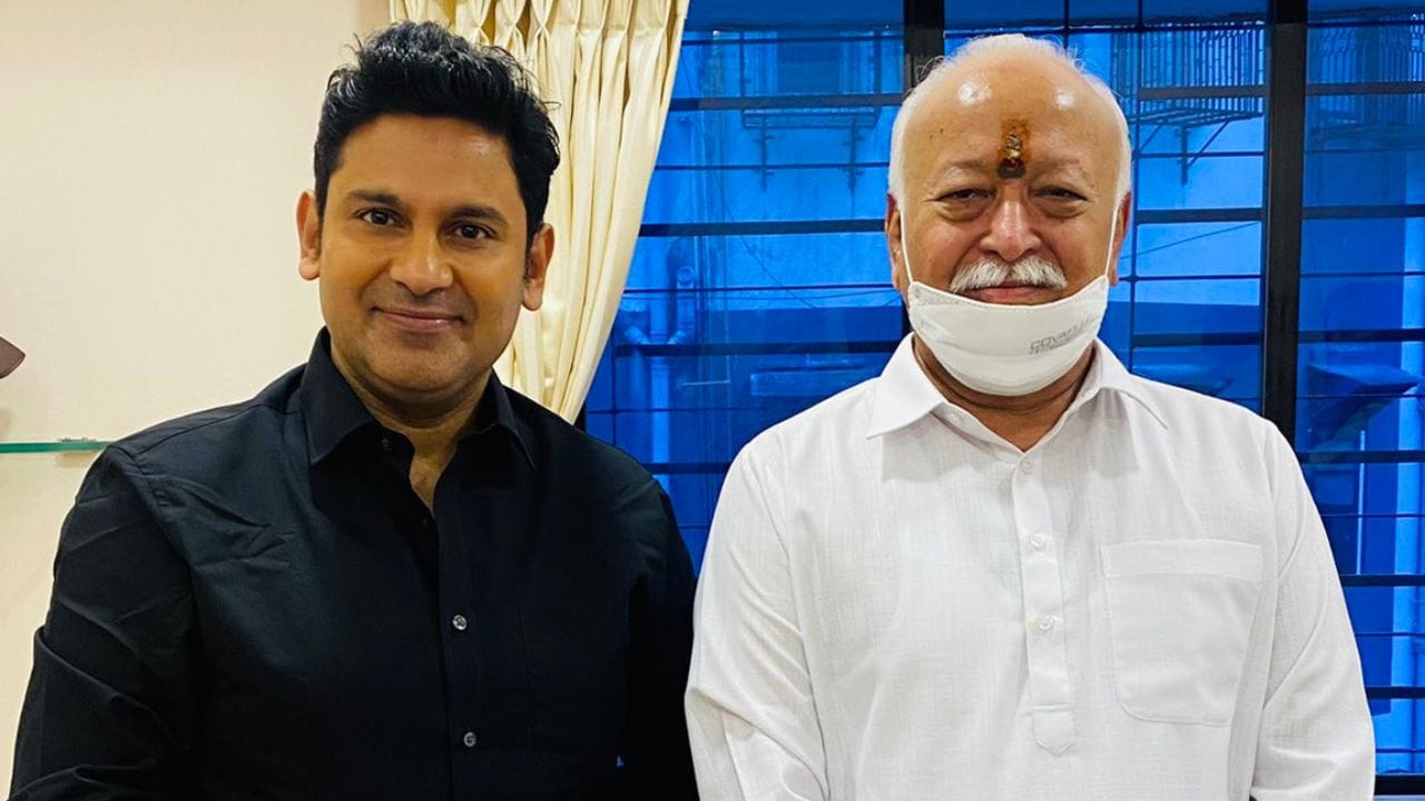 આ પછી, ફિલ્મ કેસરીનું ગીત "તેરી મિટ્ટી મેં મિલ જવાં" પણ ખૂબ ફેમસ થયું હતુ. જોકે, આ ગીતે પણ વિવાદ ઉભો કર્યો, જેના કારણે મનોજ મુન્તશીર ચર્ચામાં રહ્યા હતા.