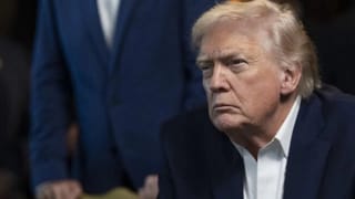 Breaking News : હવે અમેરિકાના નિશાને, ભારત, ચીન, બ્રાઝિલ ! 500 ટકા ટેરિફ લાદવાના બિલને મળી મંજૂરી, શું ડોનાલ્ડ ટ્રમ્પ લગાવશે 500 ટકા ટેરિફ ?