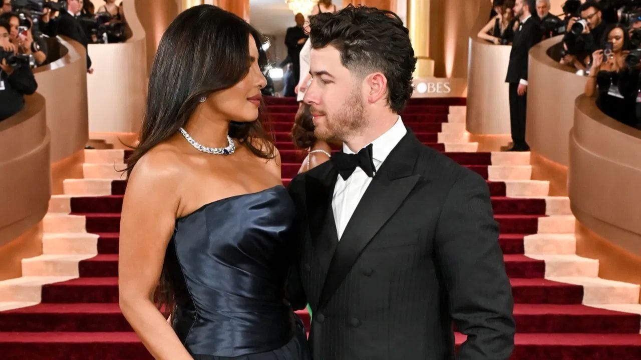 ગ્લોબલ અભિનેત્રી પ્રિયંકા ચોપરા હંમેશા ચર્ચામાં રહે છે, અને તાજેતરમાં, તે ગોલ્ડન ગ્લોબ એવોર્ડ્સ માટે ચર્ચામાં હતી. 11 જાન્યુઆરી, 2026ના રોજ, હોલીવુડનો સૌથી મોટો એવોર્ડ શો 83મો ગોલ્ડન ગ્લોબ એવોર્ડ્સ યોજાયો હતો.