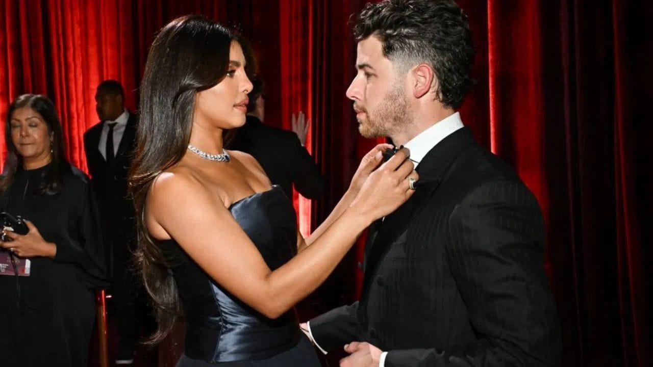 પ્રિયંકા ચોપરાના આગામી પ્રોજેક્ટની આપણે વાત કરીએ તો, તો તે ટુંક સમયમાં ધ બ્લફમાં જોવા મળશે. ફર્સ્ટ લુક બાદ મેકર્સ આ અઠવાડિયામાં ફિલ્મનું ટ્રેલર પણ રિલીઝ કરશે. આ ફિલ્મ 25 ફેબ્રુઆરીના રોજ રિલીઝ થશે.