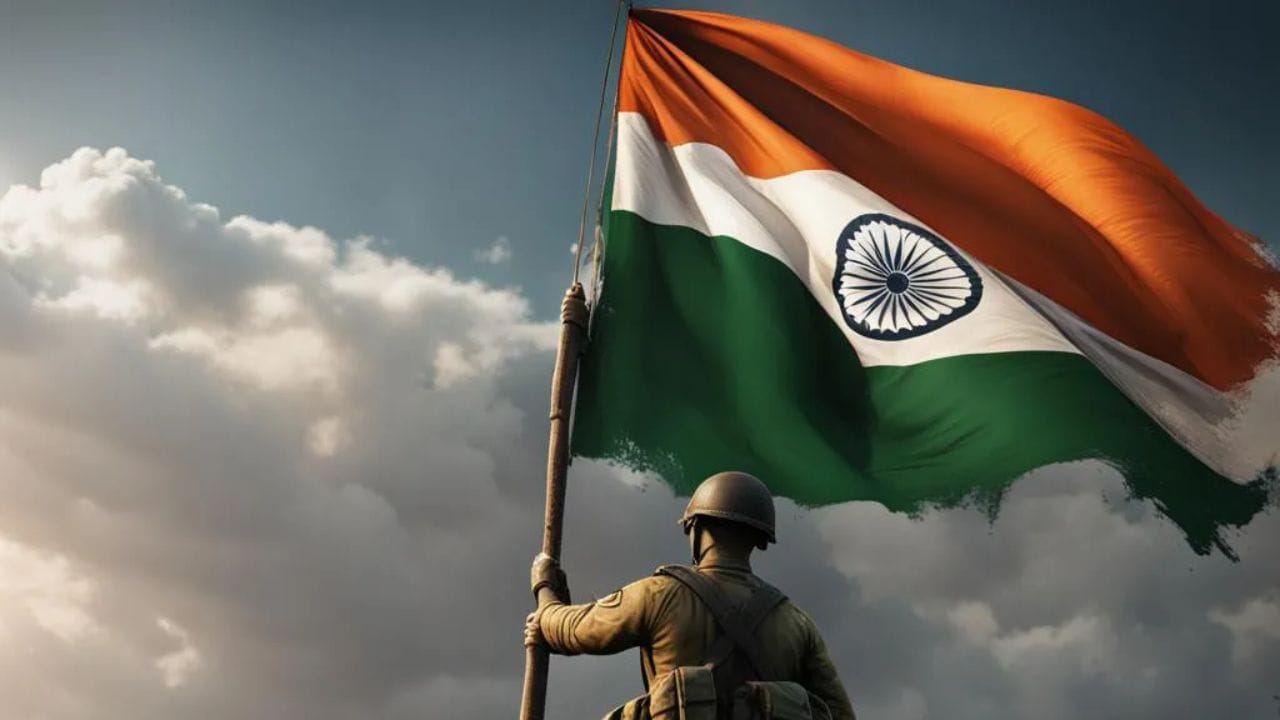 ધ્વજ ફરકાવવાના નિયમો ધ્યાનમાં રાખો: શું ભારતના સામાન્ય નાગરિકો તેમના ઘરે રાષ્ટ્રધ્વજ ફરકાવી શકે છે? હા, તેઓ કરી શકે છે! પરંતુ કેટલાક નિયમો છે જેનું પાલન કરવું આવશ્યક છે.
ભારતીય ધ્વજ સંહિતા 2002 જણાવે છે કે કોઈપણ વ્યક્તિ, કોઈપણ સંગઠન સાથે તેમનો સંબંધ હોવા છતાં રાષ્ટ્રધ્વજ ફરકાવી શકે છે. તમે તેને ગમે ત્યારે ફરકાવી શકો છો, પરંતુ ધ્વજ પ્રત્યે આદર જાળવવાની ખાતરી કરો. જો કે પાછળથી ધ્વજ સંહિતામાં કેટલાક ફેરફારો કરવામાં આવ્યા હતા. સૂર્યાસ્ત પછી ત્રિરંગો ફરકાવી શકાતો નથી.