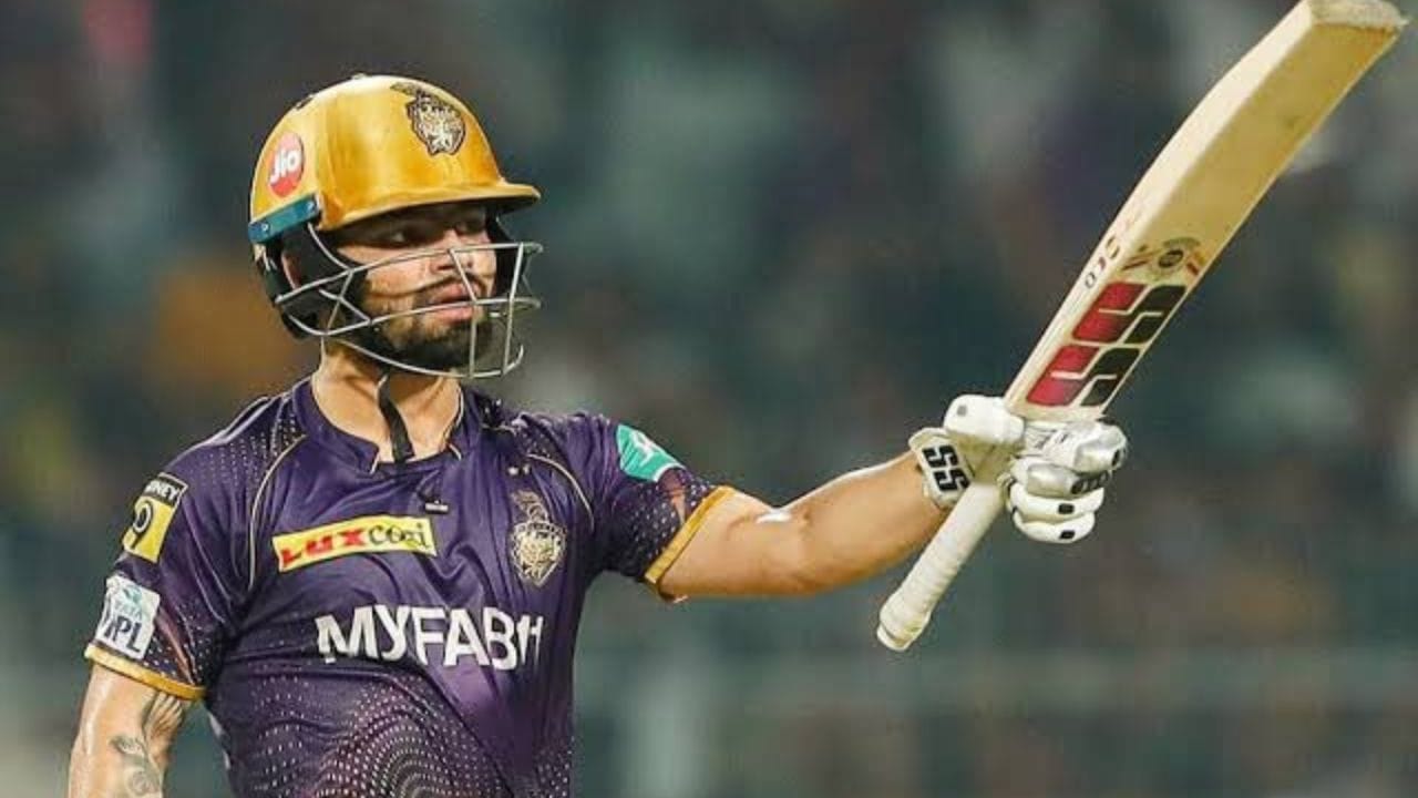 17 જાન્યુઆરીના રોજ, અફઘાનિસ્તાન સામે, તેમણે અને રોહિત શર્માએ 190 રનની ભાગીદારી નોંધાવી, જે ભારતની T20Iમાં સૌથી મોટી પાર્ટનરશીપ અને વિશ્વમાં 5મી વિકેટ માટે સૌથી મોટી પાર્ટનરશીપ છે. મે 2024માં તેમને  ICC મેન્સ T20 વર્લ્ડ કપ ટુર્નામેન્ટ માટે ભારતની ટીમમાં રિઝર્વ ખેલાડી તરીકે નામ આપવામાં આવ્યું હતુ.