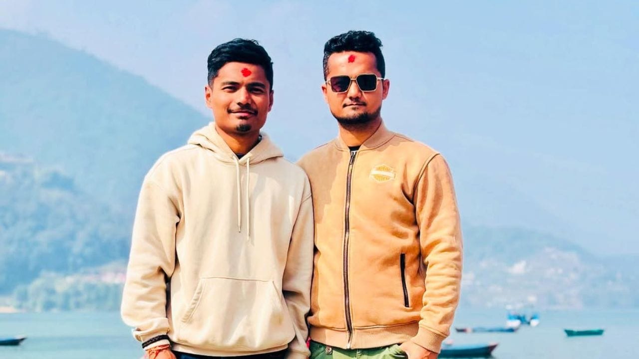 તેમણે 29 જુલાઈ 2018ના રોજ મેરીલેબોન ક્રિકેટ ક્લબ સામે 2018 MCC ટ્રાઇ-નેશન સિરીઝમાં નેપાળ માટે ટ્વેન્ટી20 ડેબ્યૂ કર્યું હતુ.