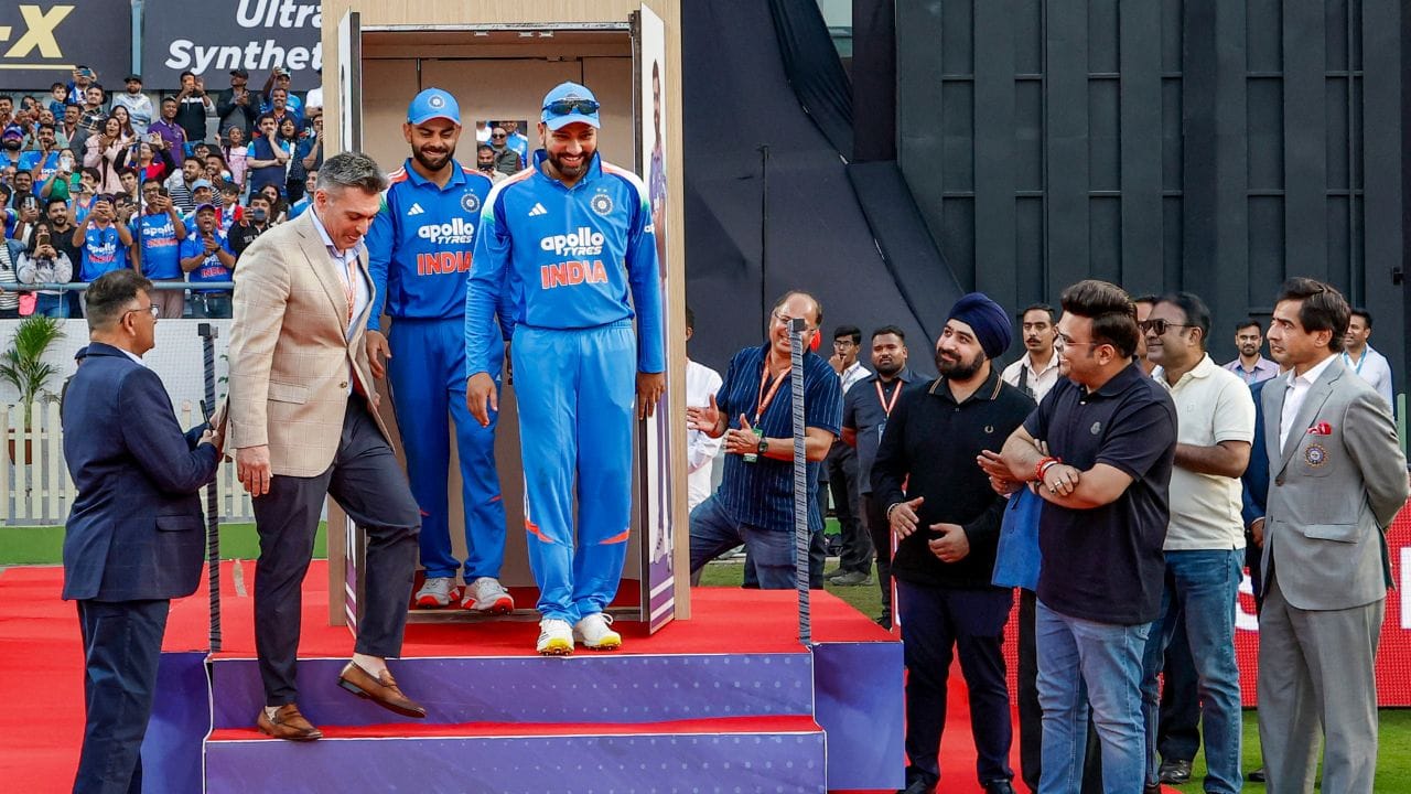 ન્યુઝીલેન્ડ વિરુદ્ધ વનડે સીરિઝ પછી ટીમ ઈન્ડિયા 5 મેચની વનડે સીરિઝ રમશે. ત્યારબાદ આઈસીસી ટી20 વર્લ્ડકપ 2026માં રમશે. આ મેગા ટૂર્નામેન્ટ પૂર્ણ થયા બાદ આઈપીએલ 2026ની શરુઆત થઈ શકે છે. હવેટીમ ઈન્ડિયા પોતાની આગામી વનડે સીરિઝ જૂન મહિનામાં રમી શકે છે.