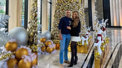 પૂર્વ ઈન્ડિયન ક્રિકેટર શિખર ધવન બીજી વખત ઘોડી પર ચઢવા જઈ રહ્યો છે. ઈન્ડિયન ક્રિકેટમાં ગબ્બર તરીકે ઓળખાતો શિખર ધવન હવે તેની ગર્લફ્રેન્ડ અને આયરલેન્ડની મોડલ શોફી શાઈન સાથે લગ્ન કરવા જઈ રહ્યો છે. બંન્ને છેલ્લા કેટલાક સમયથી એકબીજાને ડેટિંગ કરી રહ્યા છે.