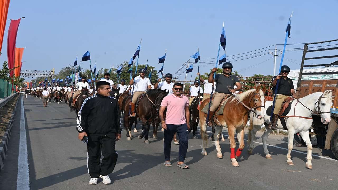 ડીઆઈજી રાજેન્દ્રસિંહ ચુડાસમાના નેતૃત્વમાં પાછલા ત્રણ દિવસથી સોમનાથ ખાતે આ અશ્વસવારો રિહર્સલ કરી રહ્યા છે. 