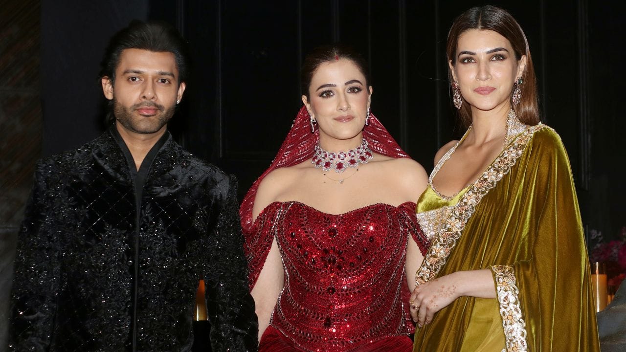 સ્ટેબીન બેનનો જન્મ 9 માર્ચ 1993ના રોજ ભોપાલમાં એક મલયાલી ખ્રિસ્તી પરિવારમાં થયો હતો. તે સિંગર છે. તેઓ 2018 થી સિંગર તરીકે એક્ટિવ છે.  તેમણે અનેક હિટ ફિલ્મોમાં પોતાનો અવાજ આપ્યો છે. 