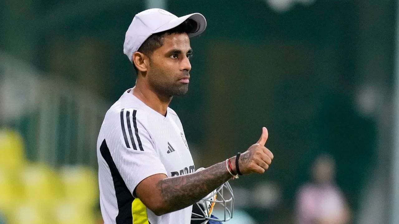 સૂર્યકુમાર યાદવ 100મી ટી20 આંતરરાષ્ટ્રીય મેચ રમનારો 53મો ખેલાડી બનશે. પરંતુ 10 થી ઓછી ટેસ્ટ અને 40થી ઓછી વનડે રમનારો એકમાત્ર ખેલાડી હશે. જેમણે 100 ટી20 આંતરરાષ્ટ્રીય મેચ રમી છે.