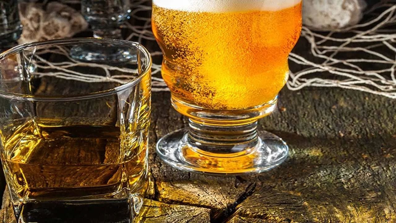 ટૂંકમાં, જેમ જેમ દારૂ લોહીના પ્રવાહ દ્વારા મગજમાં પહોંચે છે, તેમ તેમ સ્ત્રીઓની ન્યુરોલોજીકલ સિસ્ટમ પુરુષો કરતાં તેને વધુ ઝડપથી સમજે છે, જેના કારણે તેઓ વધુ ઝડપથી દારૂ પીવે છે અથવા નશામાં હોય છે.