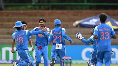  U19 World Cup 2026 Points Table : અંડર 19 વર્લ્ડકપમાં ટીમ ઈન્ડિયાએ શનિવાર 17 જાન્યુઆરીના રોજ બાંગ્લાદેશ વિરુદ્ધ રોમાંચક જીત મેળવી છે. આ સાથે ટીમ ઈન્ડિયાએ આ અંડર-19 વર્લ્ડકની સુપર-6 માટે ક્વોલિફાય કર્યું છે. 