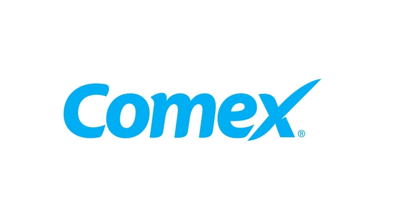 અહેવાલો અનુસાર, યુએસના આ પગલાથી વૈશ્વિક અનિશ્ચિતતા વધી છે, જેનો સીધો લાભ સોના અને ચાંદીને મળી શકે છે. આંતરરાષ્ટ્રીય બજારમાં COMEX પર સોનાનો ભાવ પ્રતિ ઔંસ 4,380 ડોલર સુધી પહોંચી શકે છે, જ્યારે ચાંદીના ભાવ પ્રતિ ઔંસ 75 થી 78 ડોલર સુધી પહોંચવાની શક્યતા વ્યક્ત કરવામાં આવી છે. સ્થાનિક બજારમાં MCX પર સોનું પ્રતિ 10 ગ્રામ લગભગ ₹1,40,000 અને ચાંદી પ્રતિ કિલોગ્રામ ₹2,45,000 સુધી પહોંચી શકે છે. 3 જાન્યુઆરીએ MCX પર સોનાનો ભાવ ₹1,35,752 પ્રતિ 10 ગ્રામ અને ચાંદીનો ભાવ ₹2,36,599 પ્રતિ કિલોગ્રામ નોંધાયો હતો.