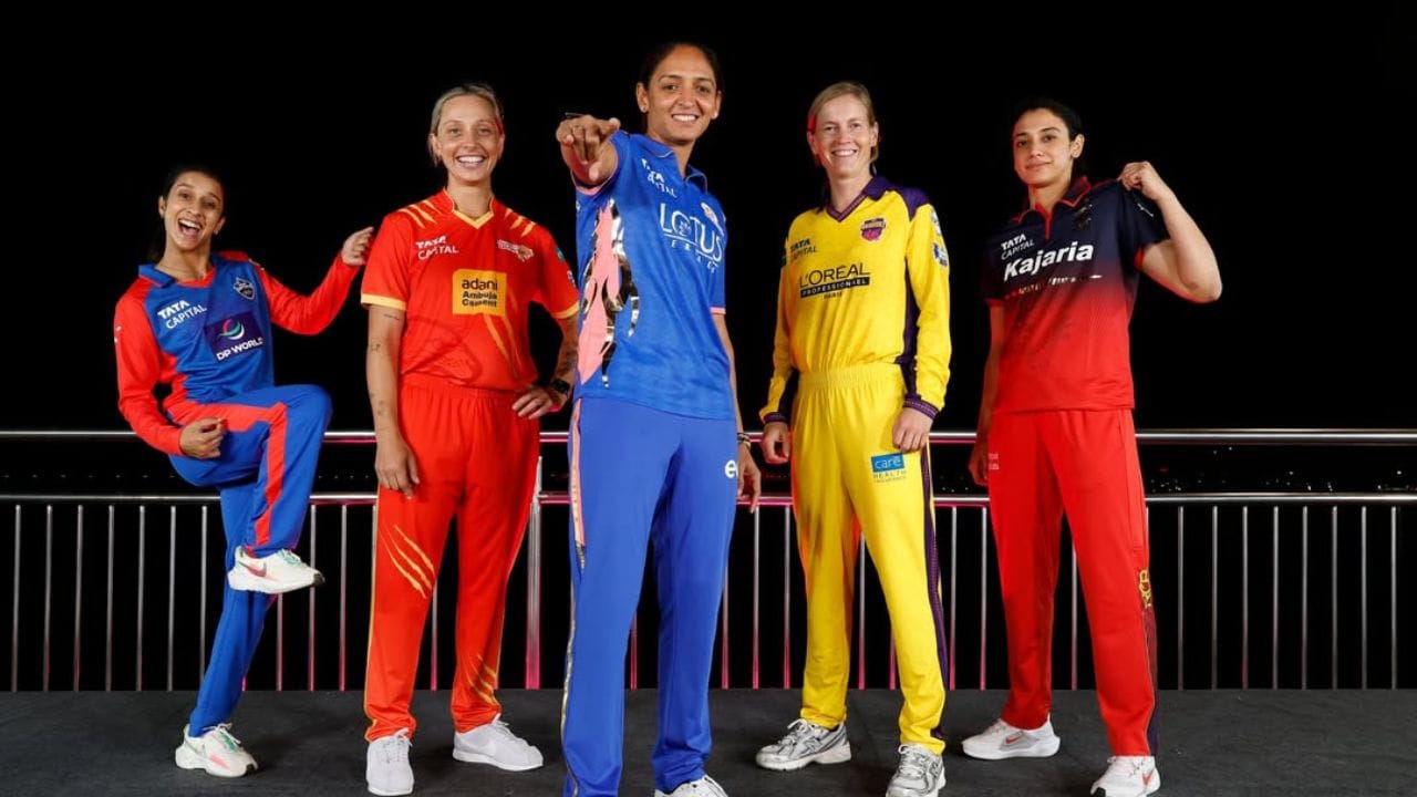 વુમન્સ પ્રીમિયર લીગની ચોથી સીઝન શરુ થવાની છે. મેગા ઓક્શન પછી ટીમમાં મોટા ફેરફાર આવ્યા છે. તેમજ કેટલીક ટીમમાં નવા કેપ્ટનની એન્ટ્રી થઈ છે. તો કેટલાક નવા ખેલાડીઓ મેદાનમાં આવ્યા છે. આ સીઝન ખુબ ખાસ છે કારણ કે, પહેલી વખત જાન્યુઆરી-ફેબ્રુઆરીમાં રમાશે.