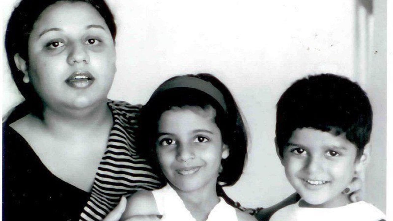  તેને ચાર ફિલ્મફેર પુરસ્કારો સહિત અનેક એવોર્ડ મળ્યા છે.ઝોયા અખ્તર અને  રીમા કાગતીએ 2015માં પ્રોડક્શન કંપની ટાઇગર બેબી ફિલ્મ્સની સ્થાપના કરી હતી.