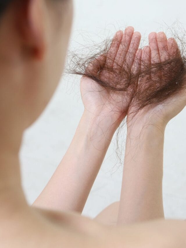 શિયાળામાં વાળ ખરવાનું પ્રમાણ કેમ વધે છે? જાણો તેને કેવી રીતે અટકાવી શકાય