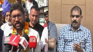 કોંગ્રેસમાં મેવાણી vs પટેલ ! જીજ્ઞેશ મેવાણીએ કિરીટ પટેલનુ નામ લીધા વિના કહ્યું – તારા જેવા ફુદાનું ચણુંઈ નહીં આવે, જુઓ Video