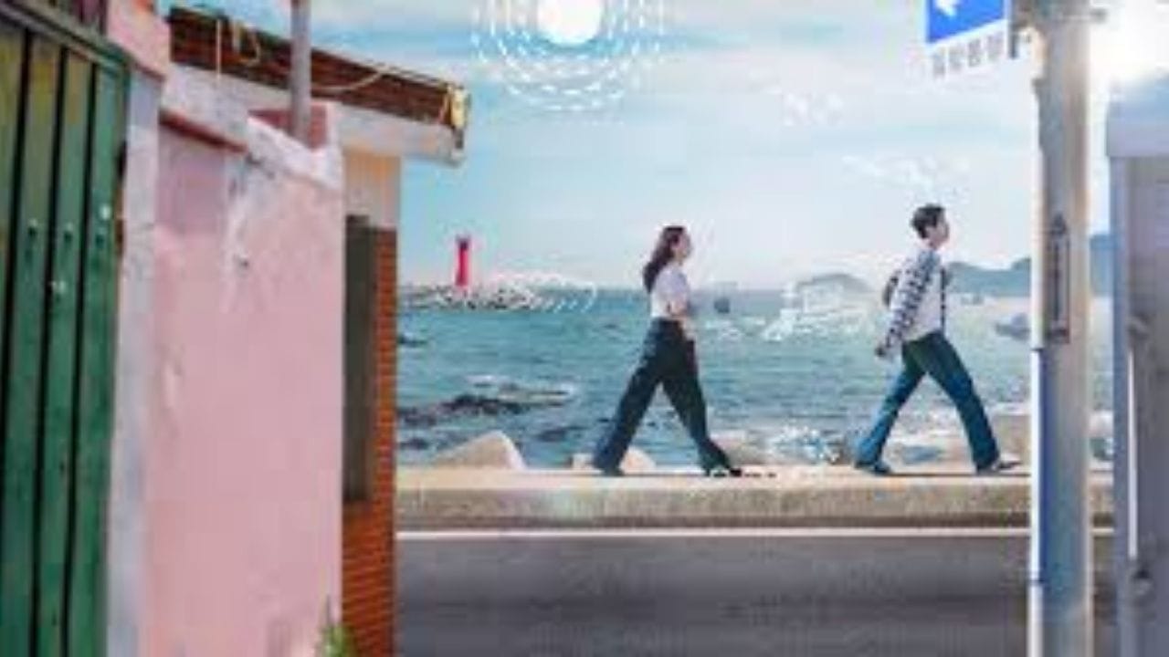 6. Hometown Cha-Cha-Cha સમુદ્ર કિનારે સ્થિત એક ગામમાં એક મહિલાની અને એક પુરુષની પ્રેમકથા છે. ગામના જીવનની સરળતા અને પ્રેમની મીઠાશ દર્શાવે છે.