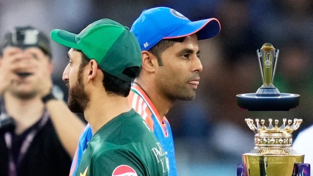 ટીમ ઈન્ડિયા 15 ફેબ્રુઆરીએ પાકિસ્તાન સામેની મેચ માટે શ્રીલંકા જશે. કેપ્ટન સૂર્યકુમાર યાદવ ટોસ માટે આર. પ્રેમાદાસા સ્ટેડિયમમાં મેદાનમાં હશે, પરંતુ પાકિસ્તાનની ગેરહાજરી તેની હાર સુનિશ્ચિત કરશે. પાકિસ્તાન ક્રિકેટ બોર્ડે ભારત સામે T20 વર્લ્ડ કપ 2026 ગ્રુપ મેચનો બહિષ્કાર કરવાના સરકારના નિર્ણયને સમર્થન આપ્યું છે. આમ છતાં, ભારતીય ટીમ ICC નિયમોનું પાલન કરીને શ્રીલંકા જશે અને મેચ રેફરી દ્વારા સત્તાવાર રીતે મેચ રદ કરવાની રાહ જોશે. 